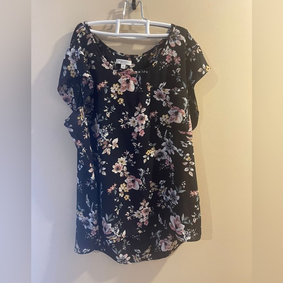 Floral Blouse - Picture 1 of 4